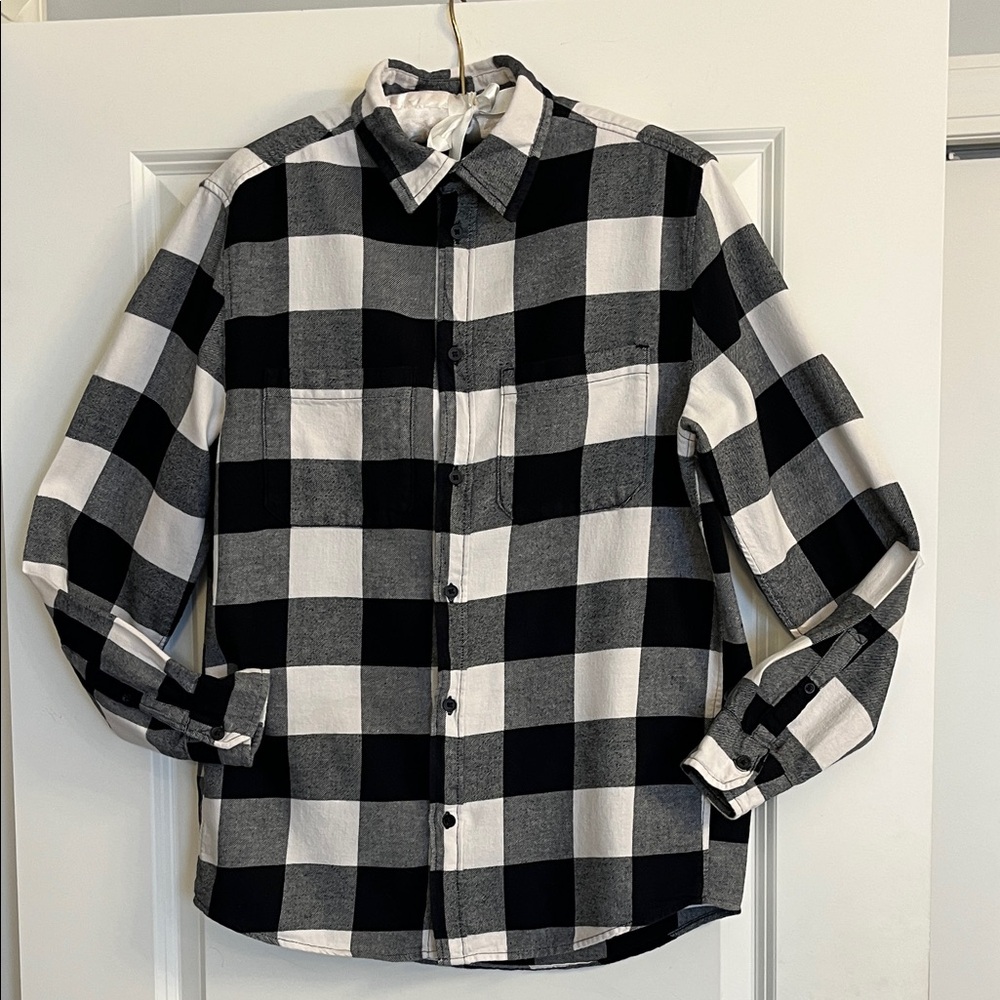 H&M traditional style black& white gingham checked flannel shirt size sm or 8-14